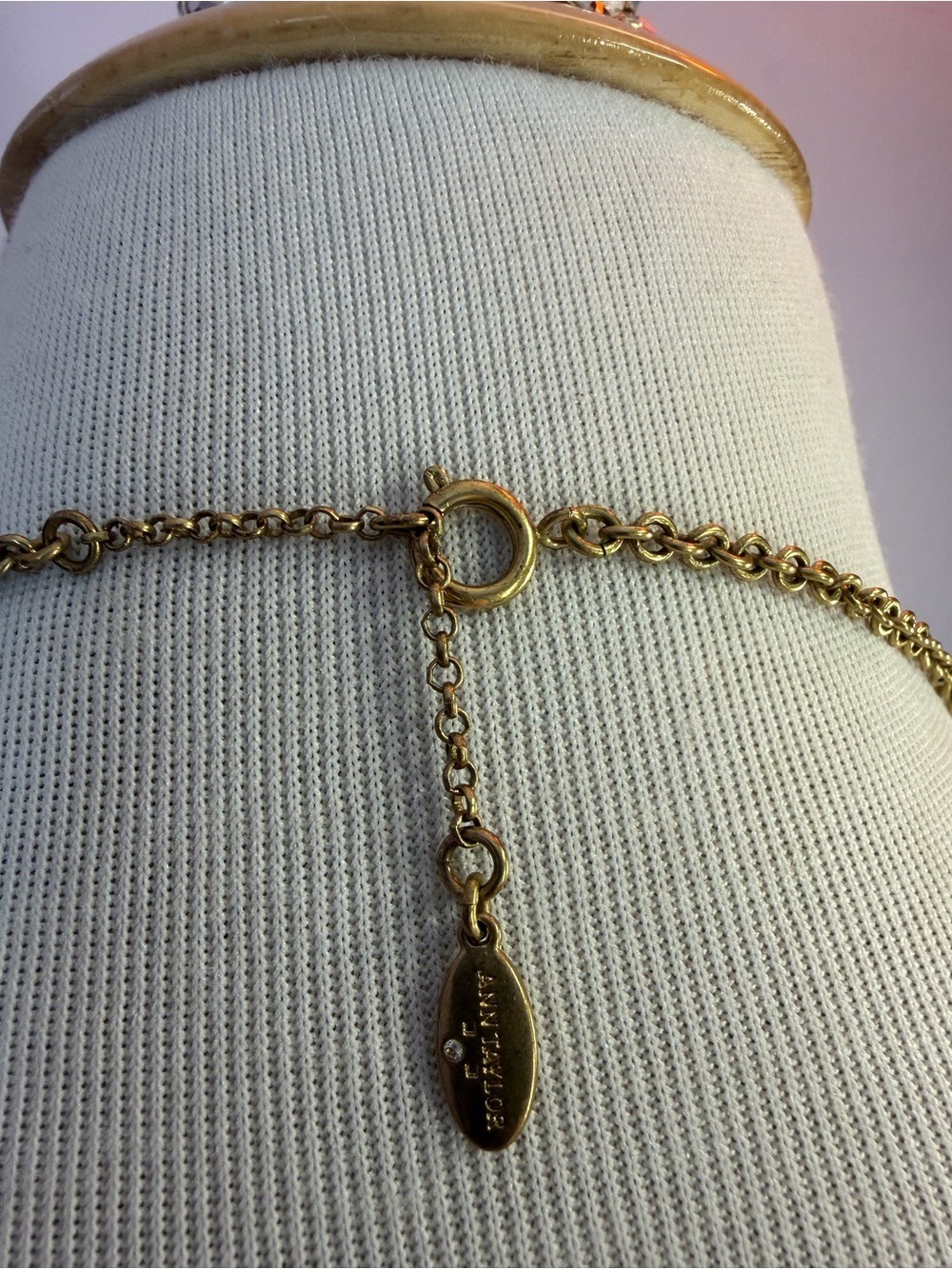 Stunning Ann Taylor Rhinestone & Gold Tone Necklace & Bracelet Set - Picture 5 of 7